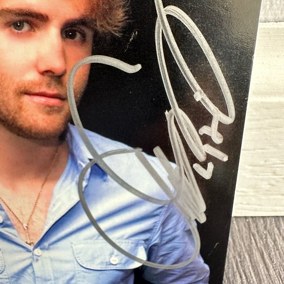 Adam Gregory autographed poster - like new condition - Picture 2 of 2